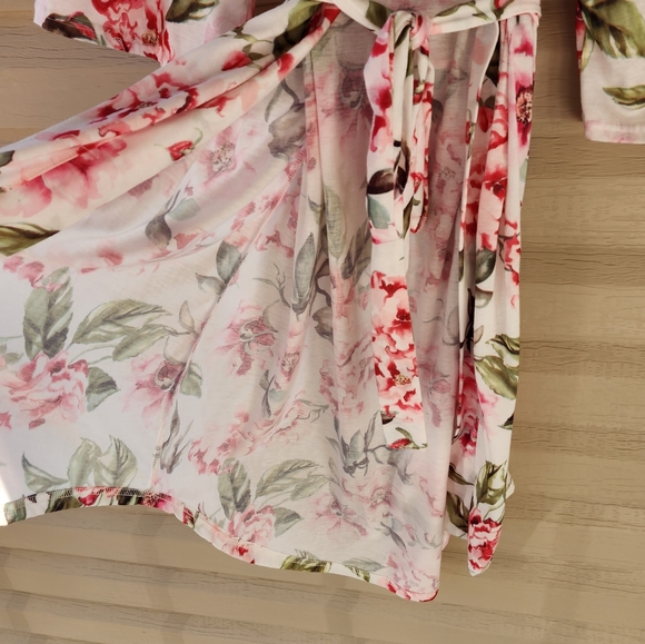 Show me your Mumu Brie robe garden of blooms floral roses - Picture 10 of 14